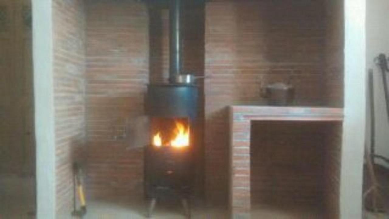 Casa En La Plaza, Hinojares - Ideal For Exploring The Area Exterior photo