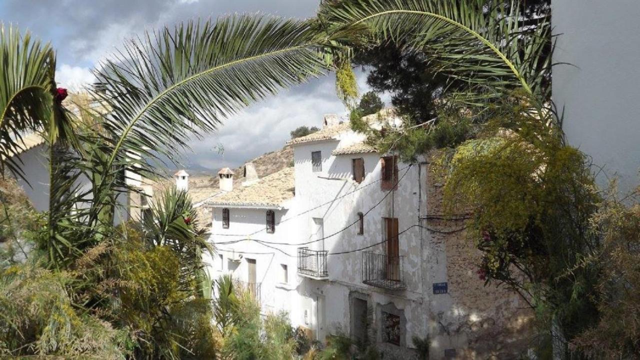 Casa En La Plaza, Hinojares - Ideal For Exploring The Area Exterior photo